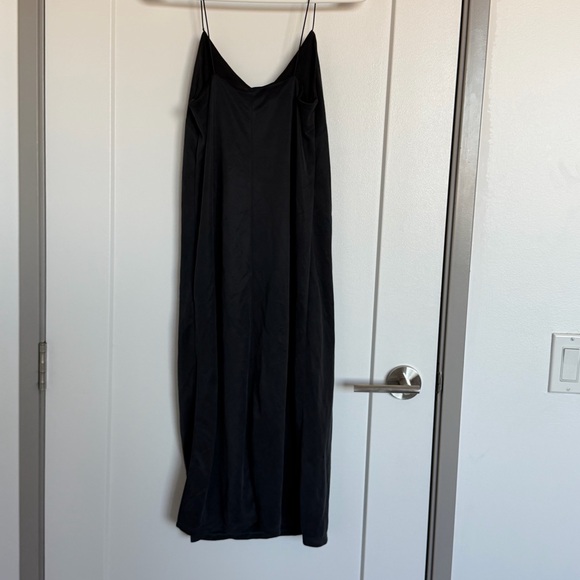 Topshop Black Midi Dress - Picture 2 of 4